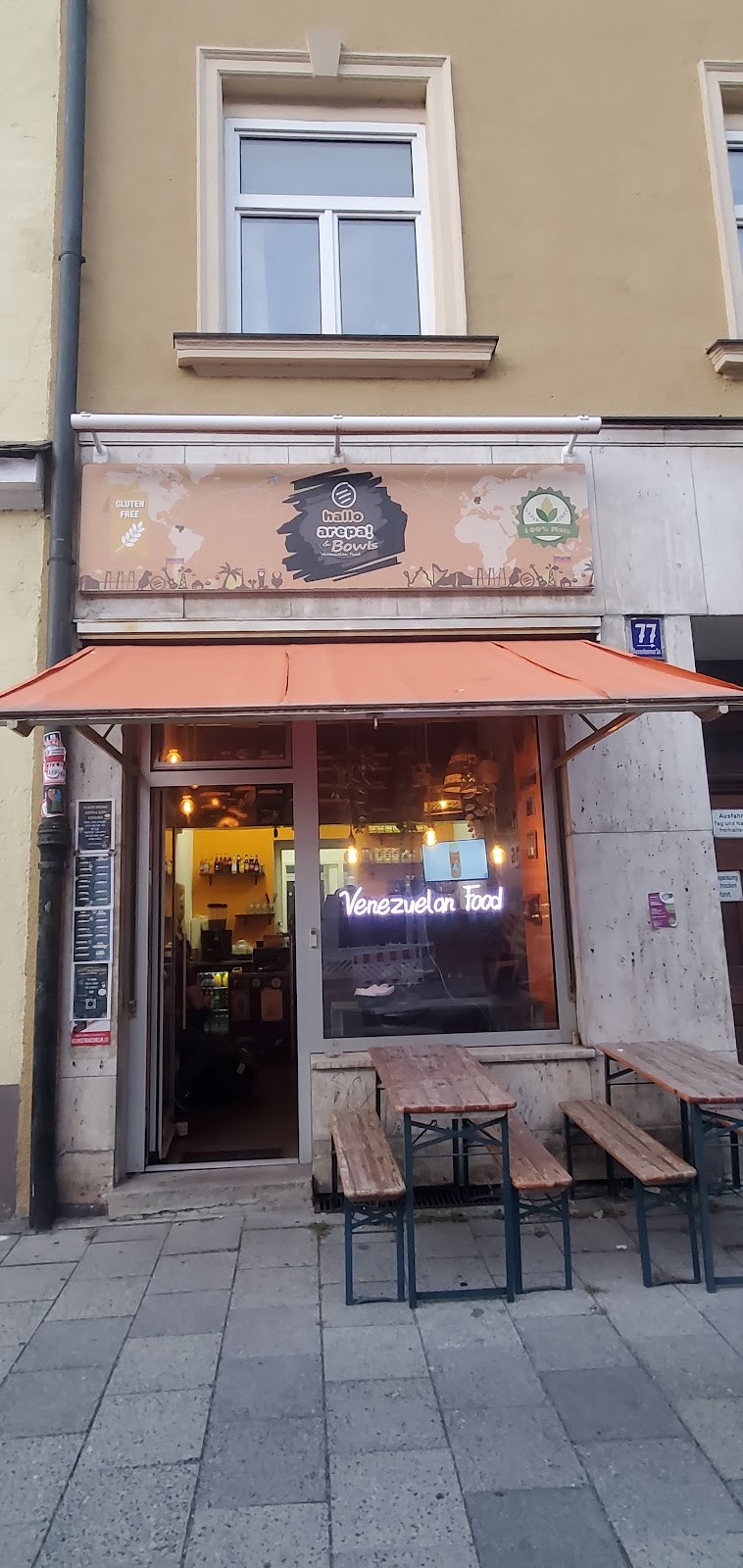 Hallo Arepa & Bowls: the place