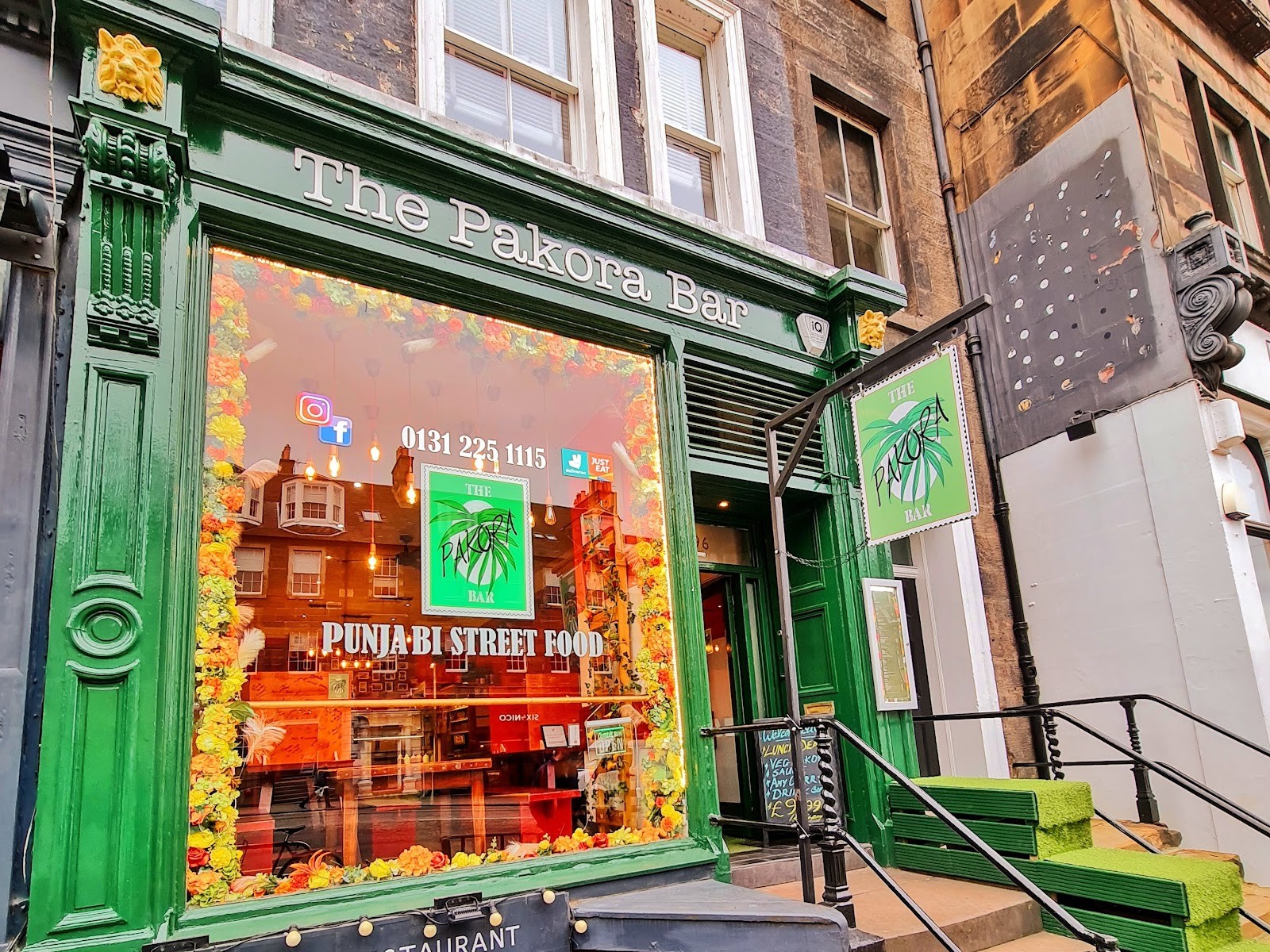 The Pakora Bar: the place