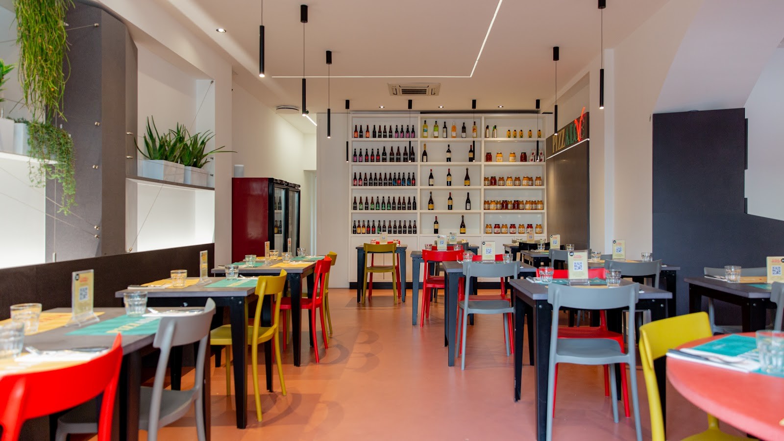 Vurria Pizzeria: the place