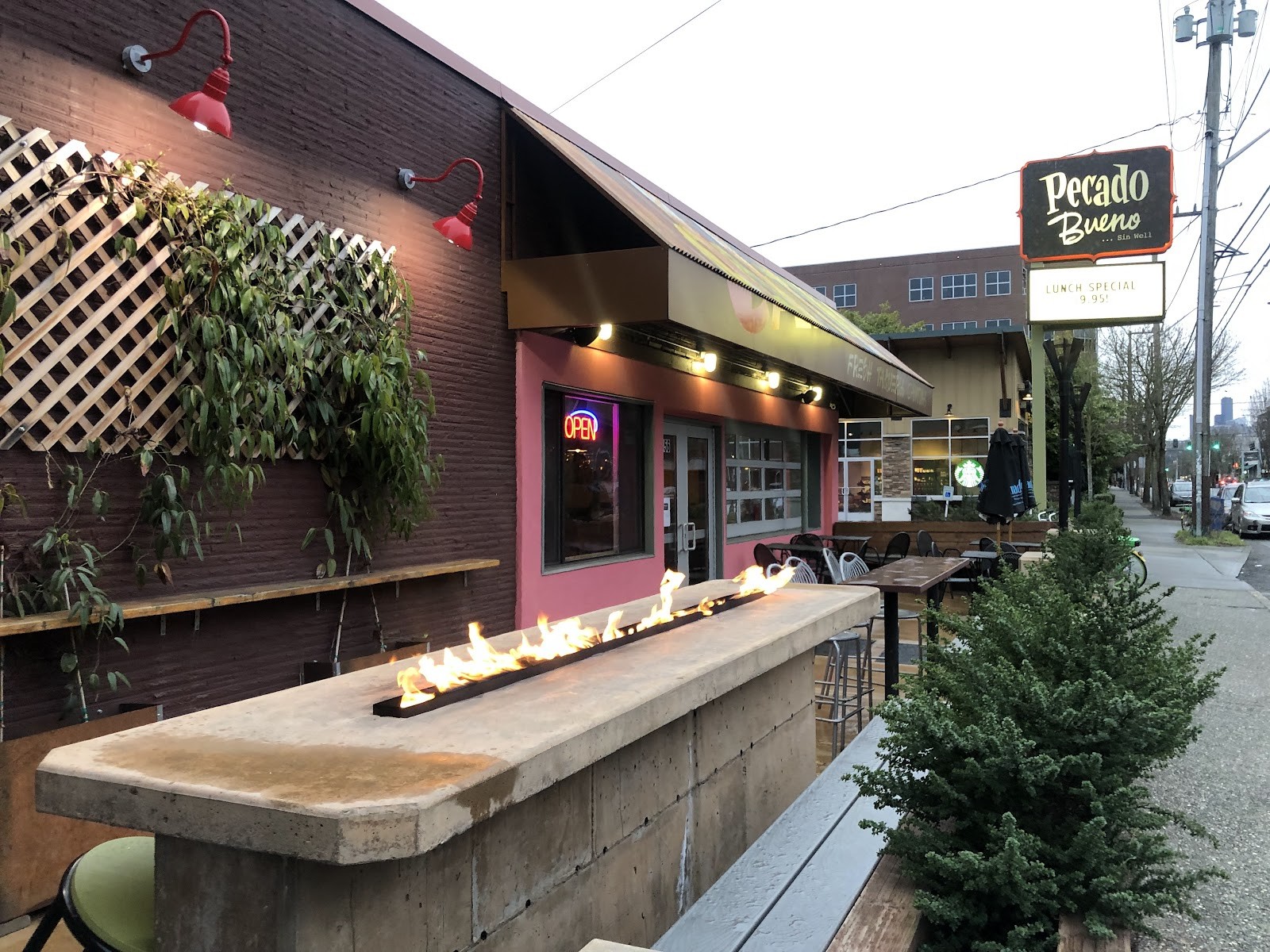 Pecado Bueno Eastlake: the place