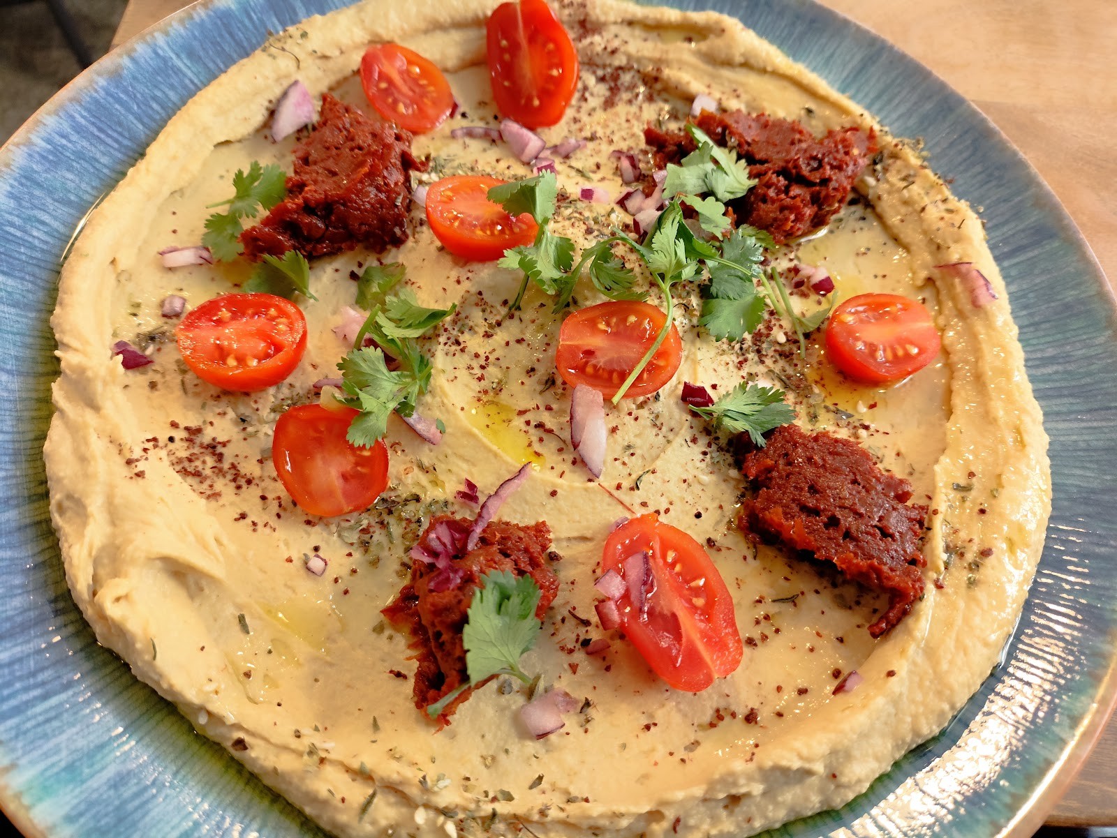 Hummus Amamamusi: food & drinks