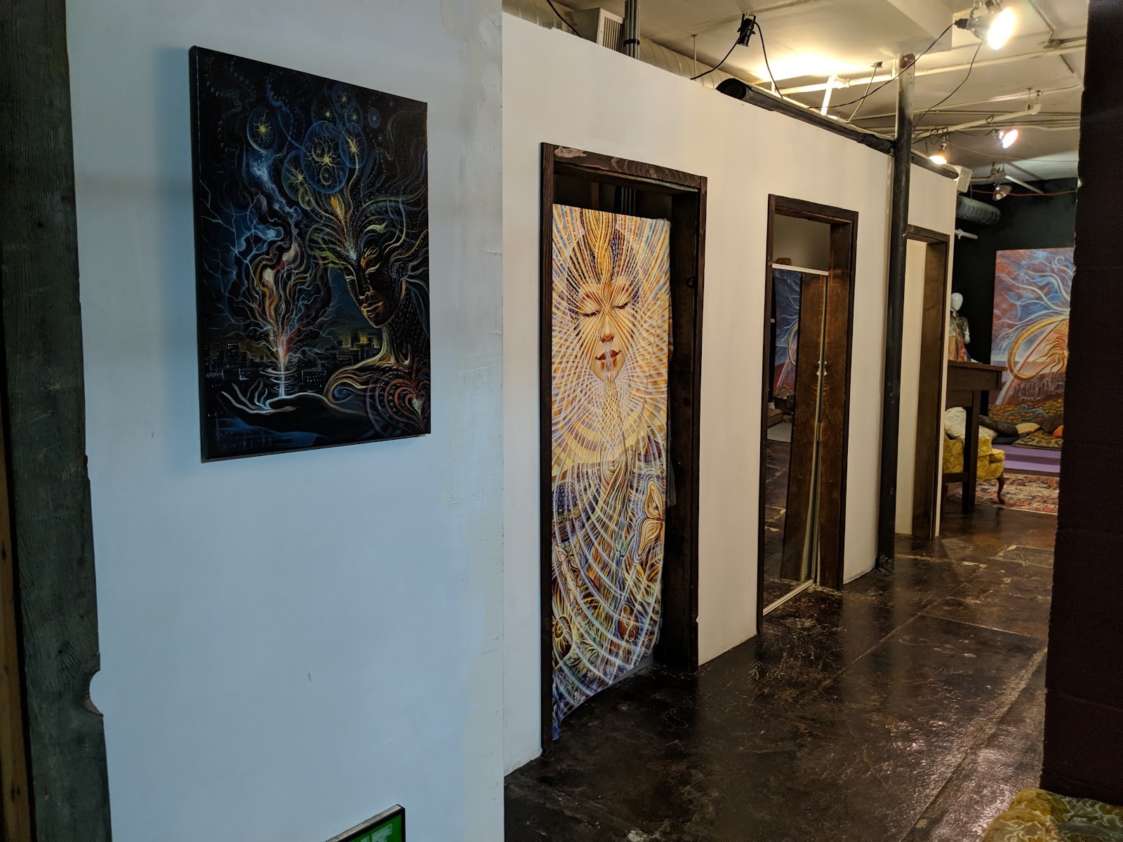 Peace Yoga Gallery: the place