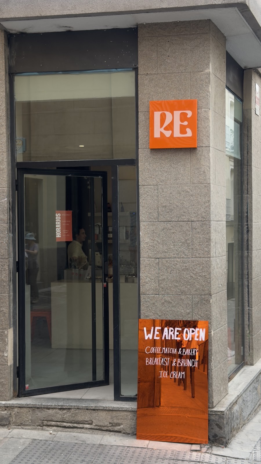 Re Café: the place