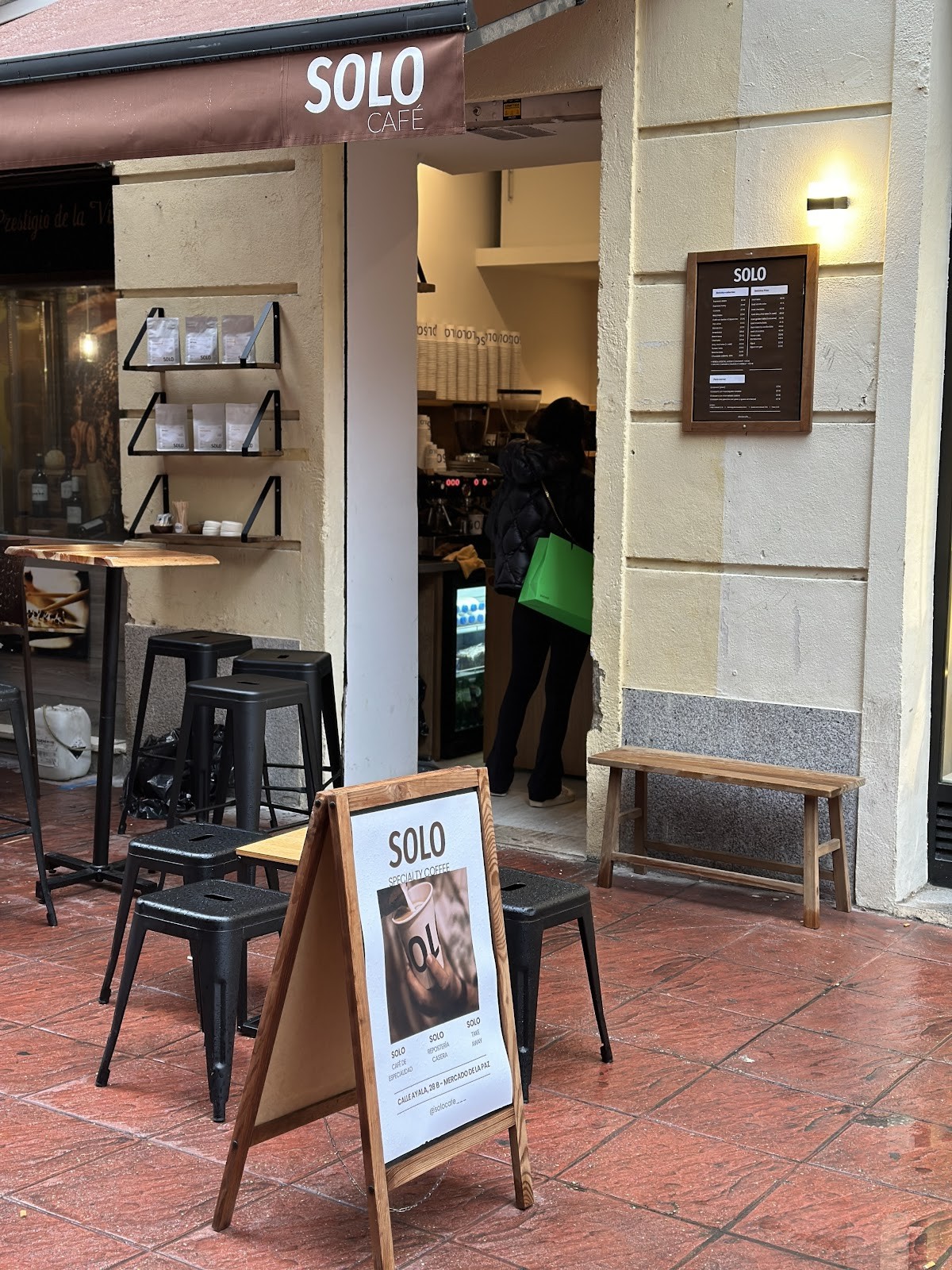 Solo Café: the place