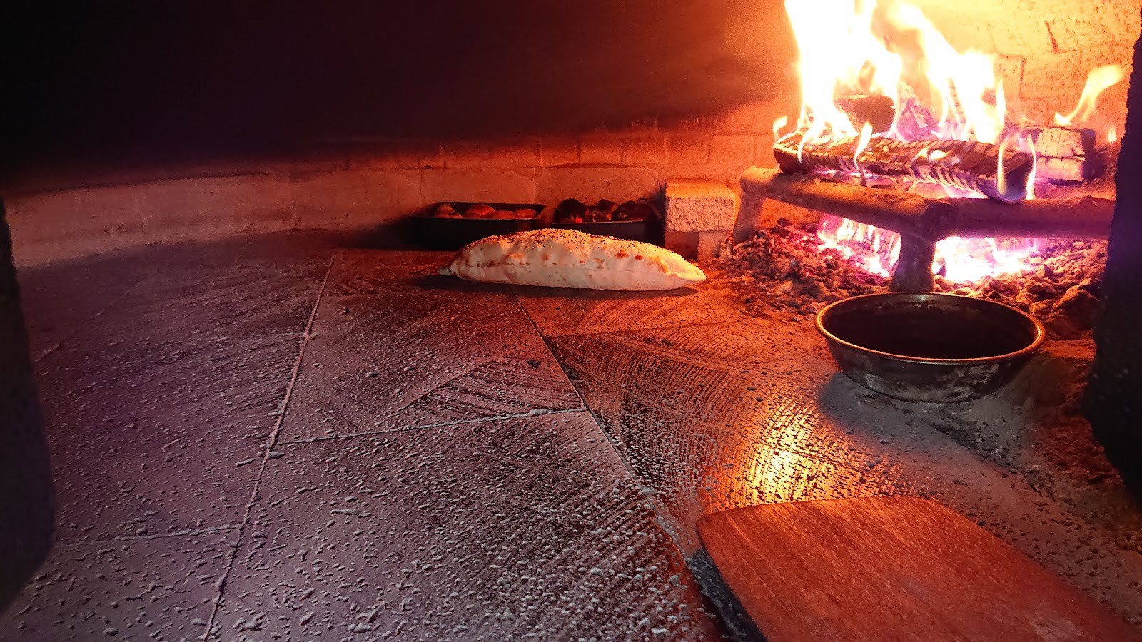 Furat's Fladen Laden: the place