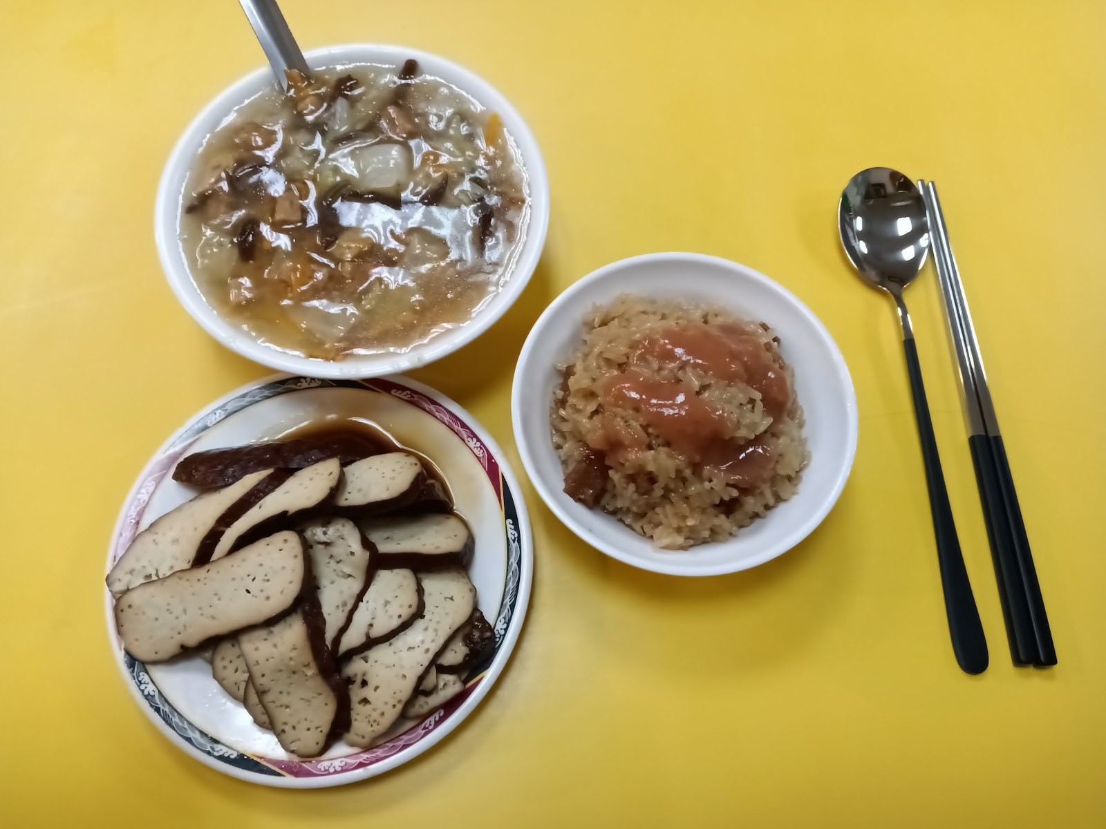 Ningxia Vegetarian Restaurant - 寧夏素食小館: food & drinks
