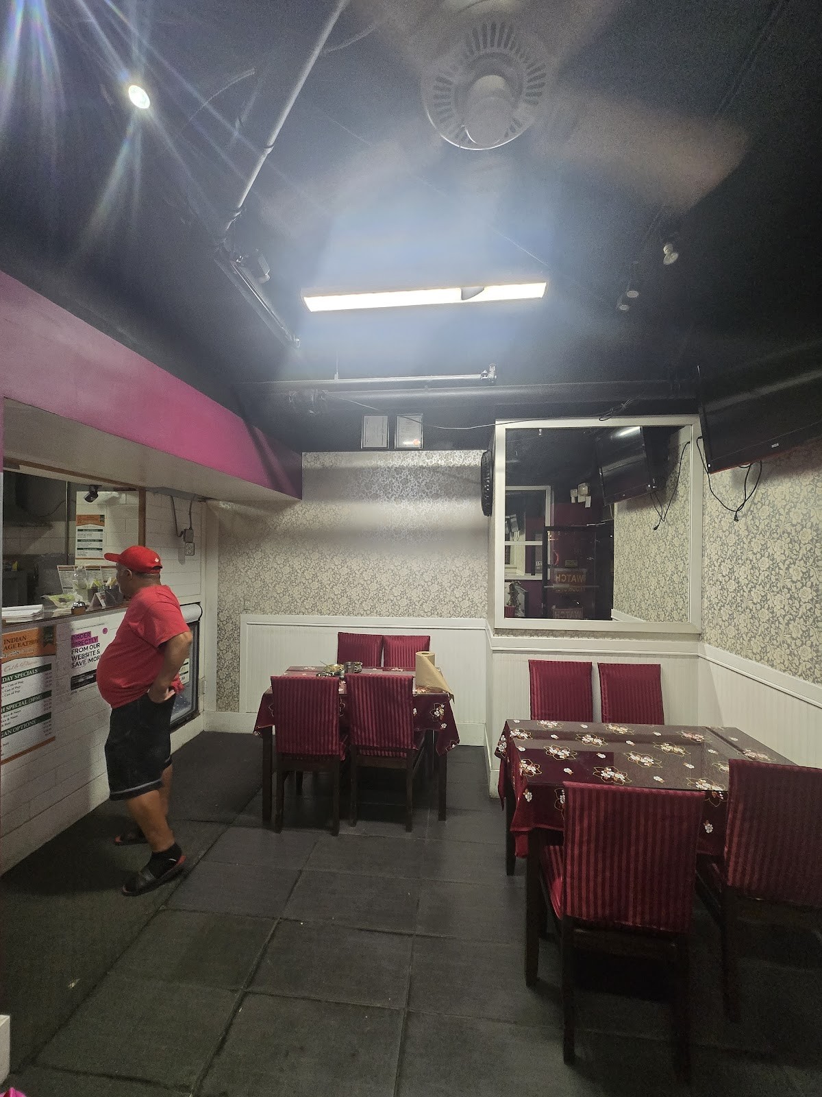 Indian Village Eatery: the place