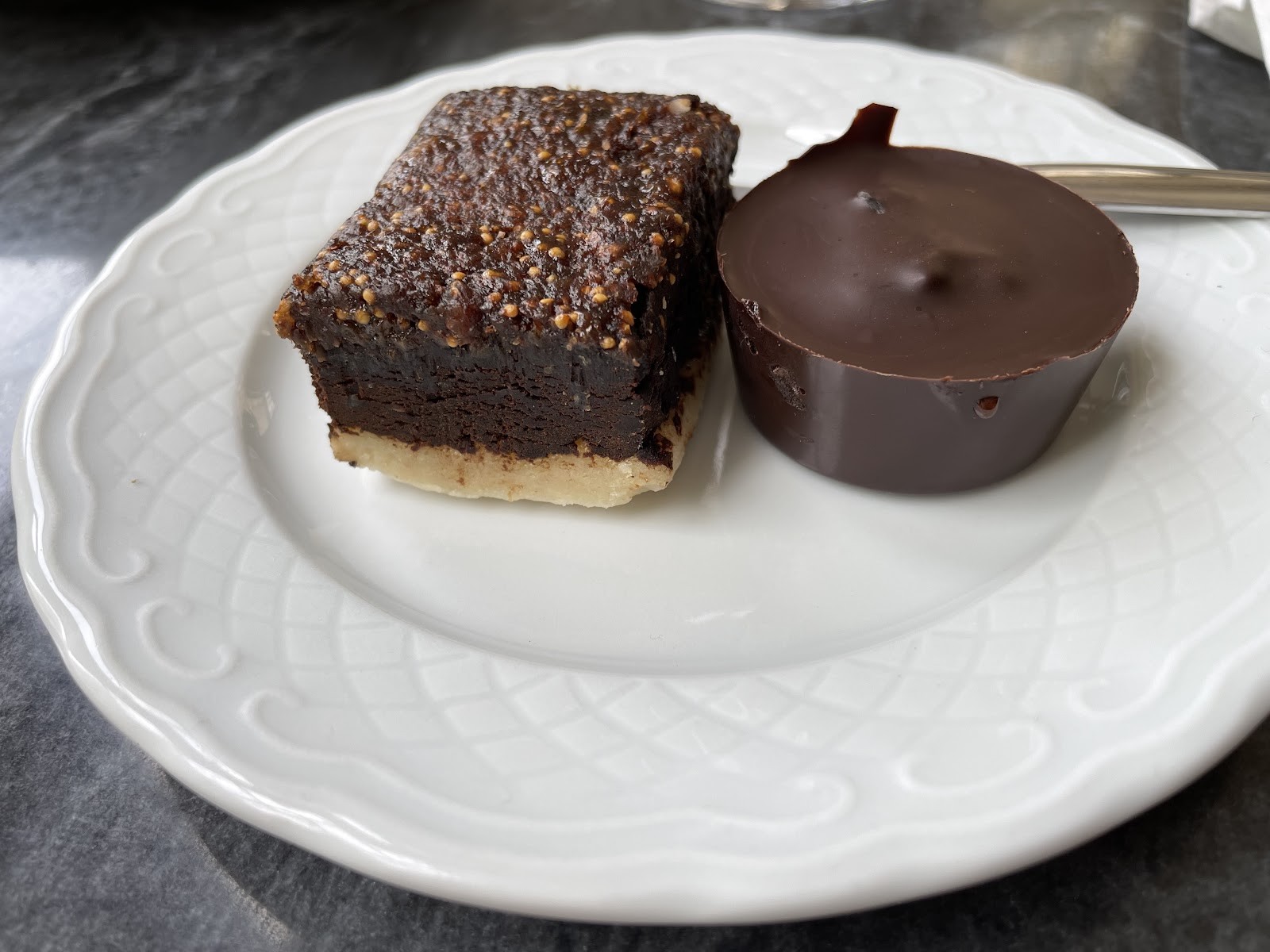 Alfarroba: food & drinks