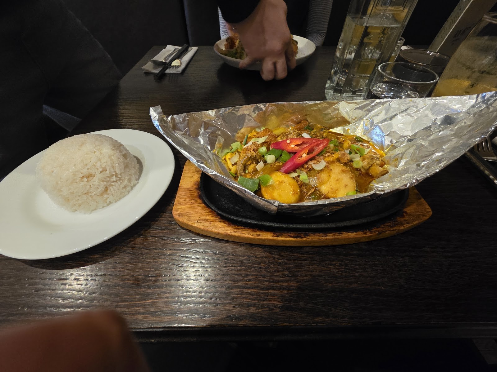 Non Viet Vegan Restaurant: food & drinks