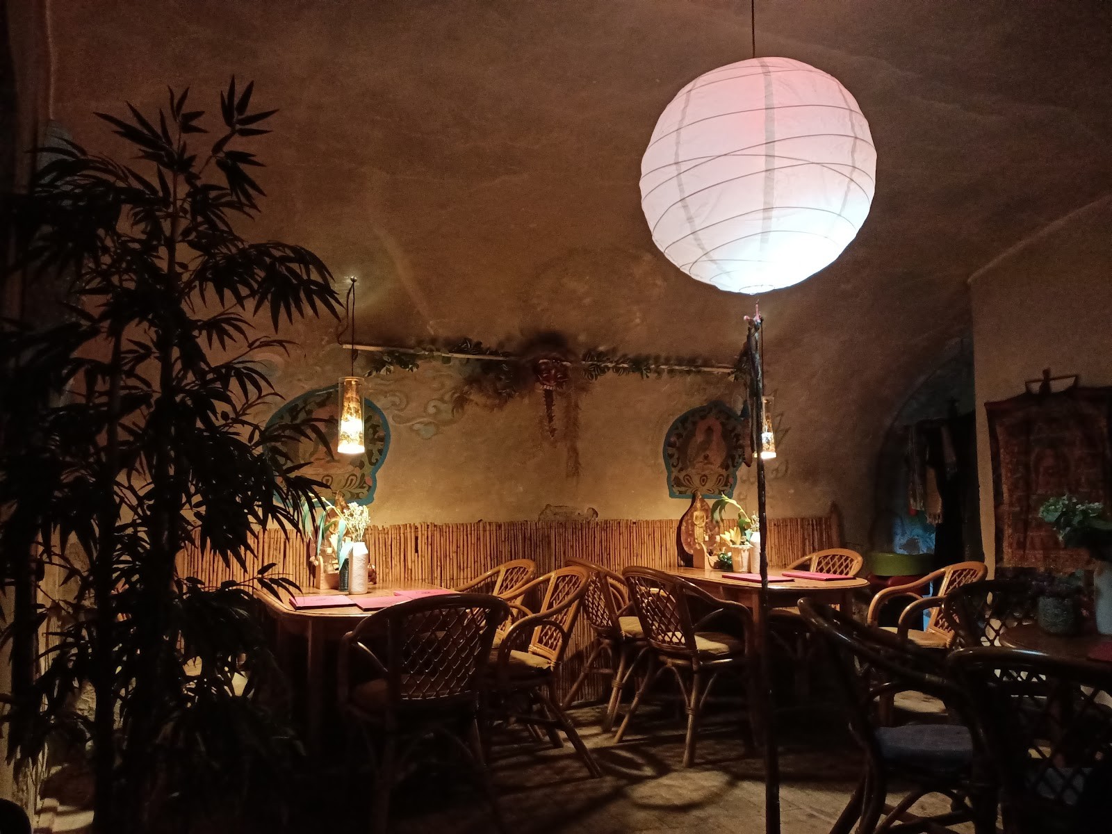 Malý Buddha: the place