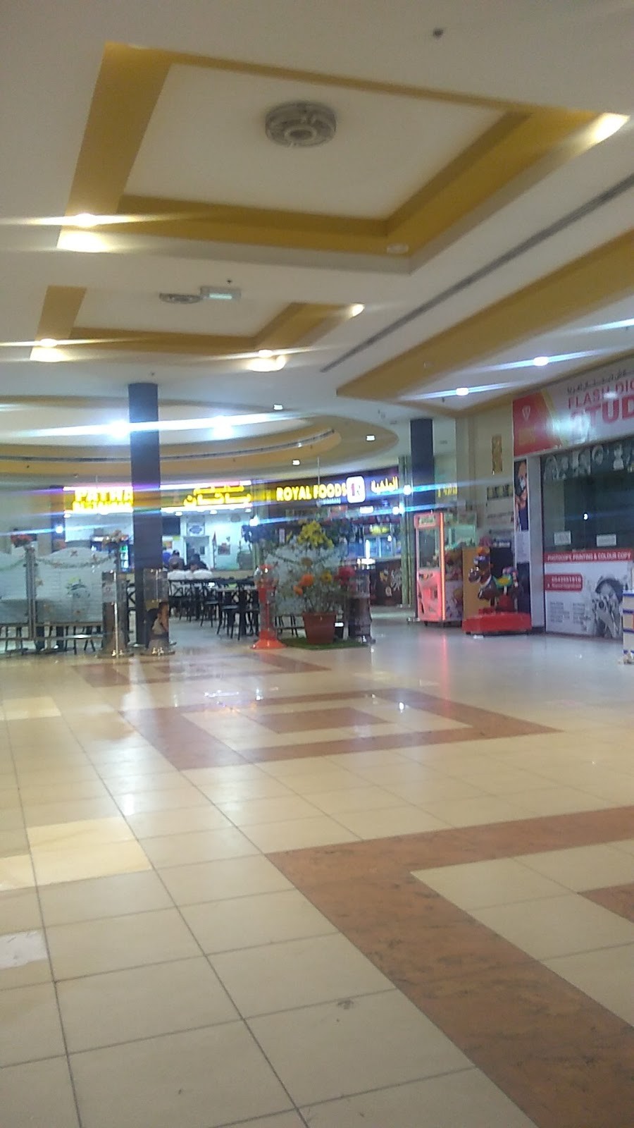 Royal Foods Restaurant: the place
