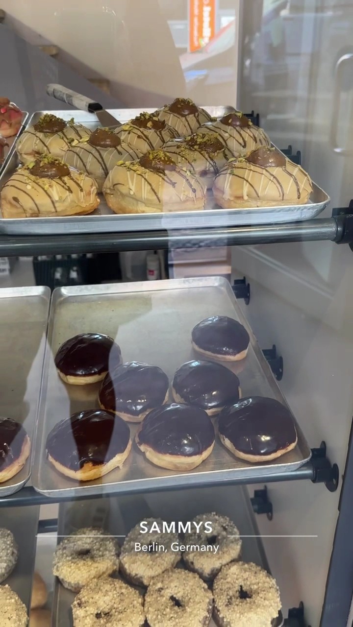 SammyS Berliner Donuts: food & drinks
