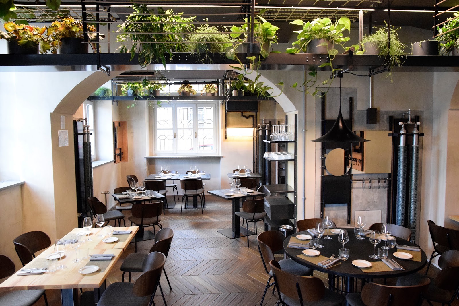 Almondo Trattoria: the place