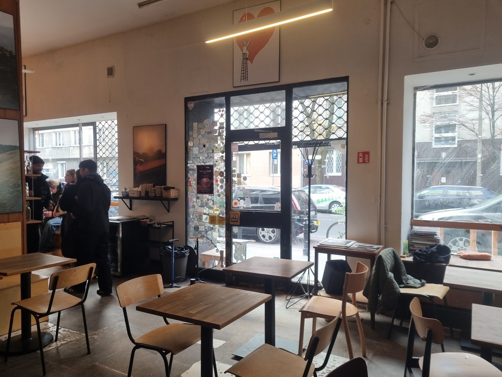 Relaks: the place