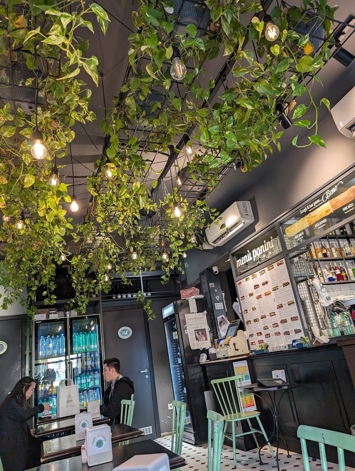 Bono Bottega Nostrana- Street Food: the place