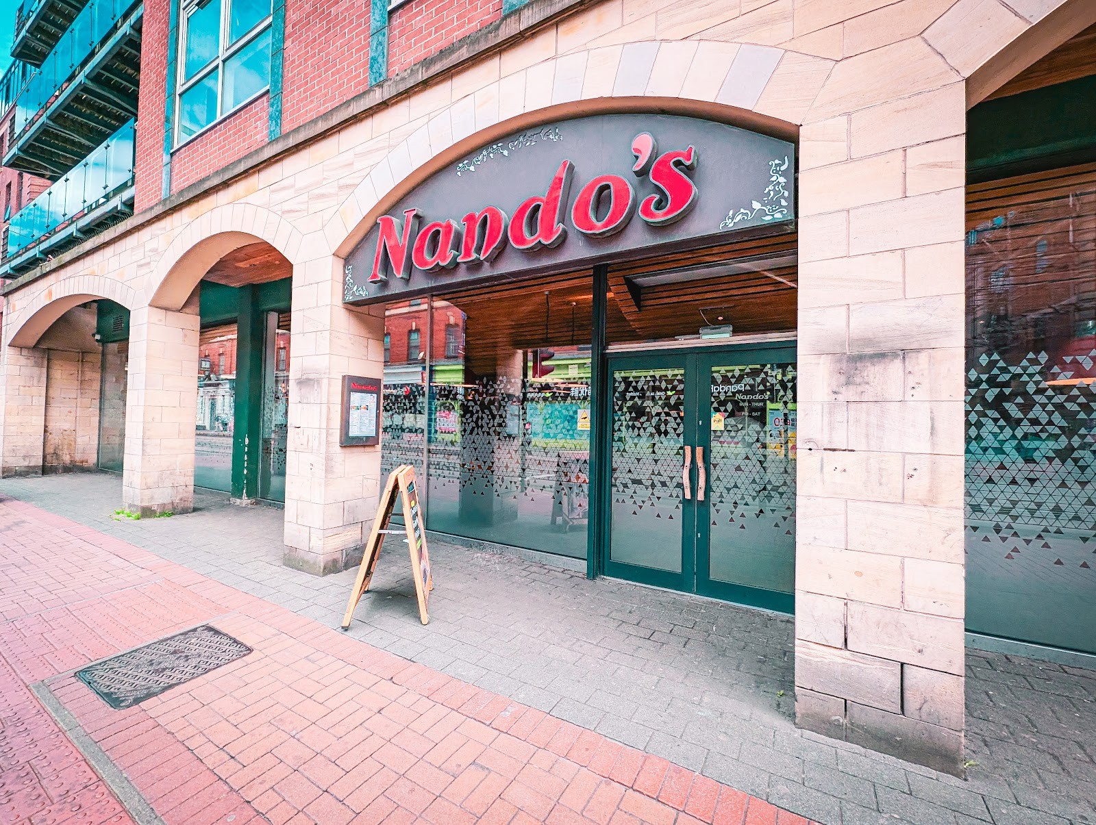 Nando's Sheffield - West Street: the place