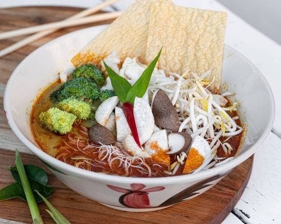 2 Sisters Kitchen: food & drinks