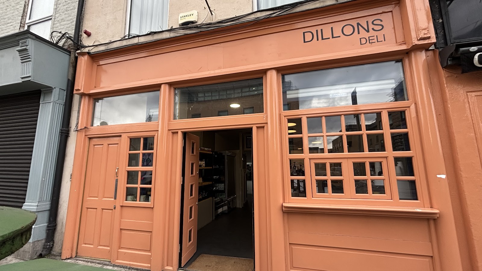 Dillons Deli: the place
