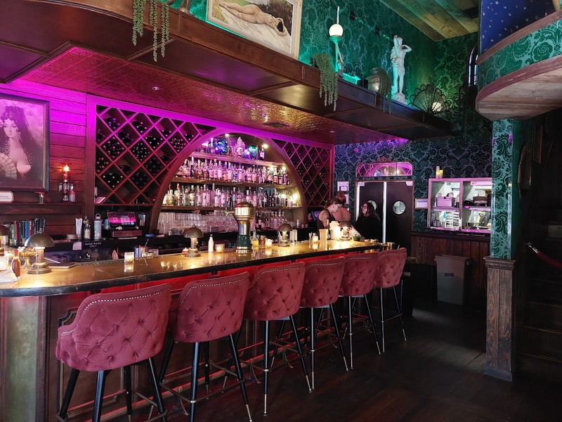 Honey Moon Spirit Lounge: photo 4