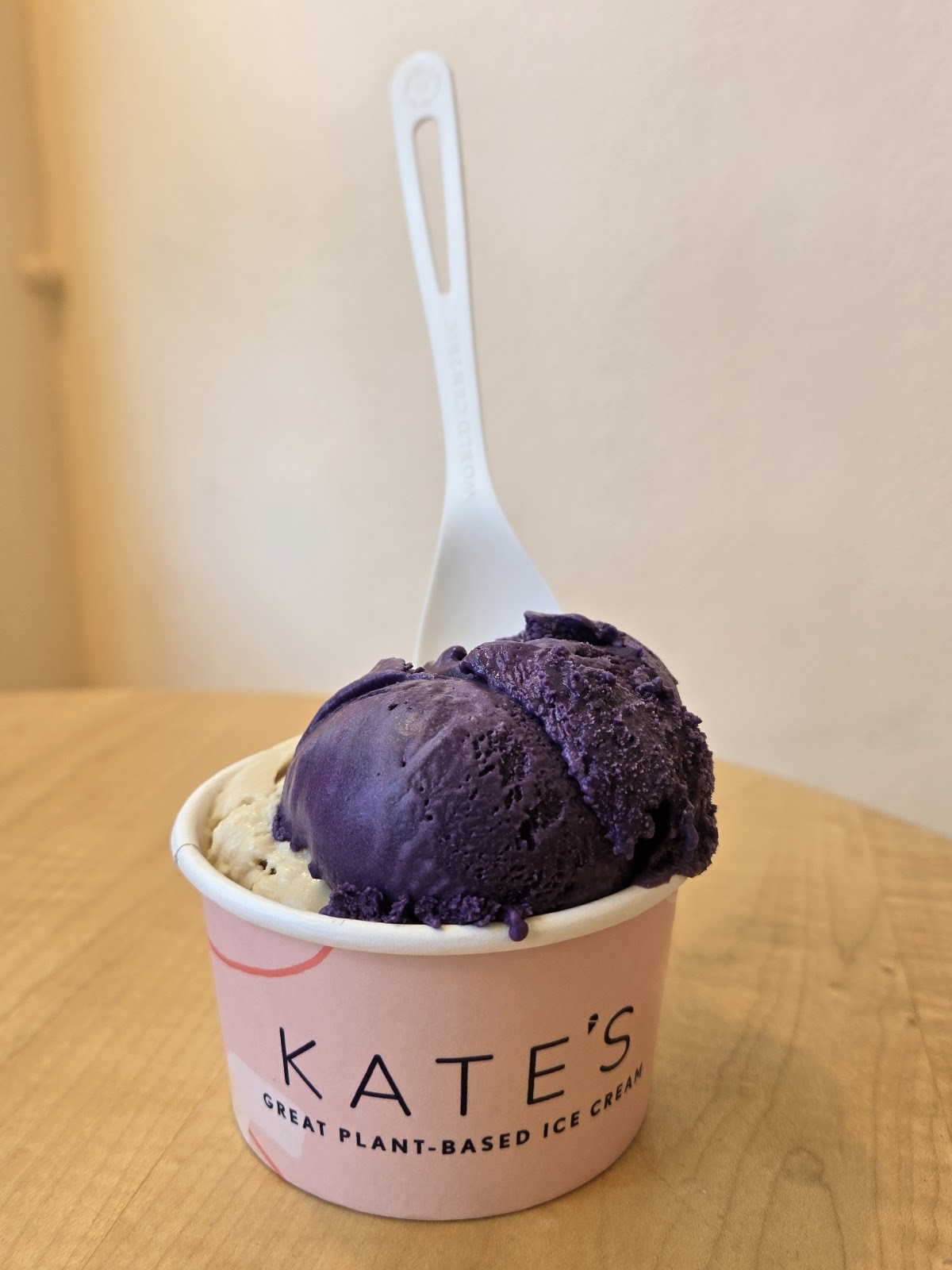 Kate's Ice Cream: food & drinks