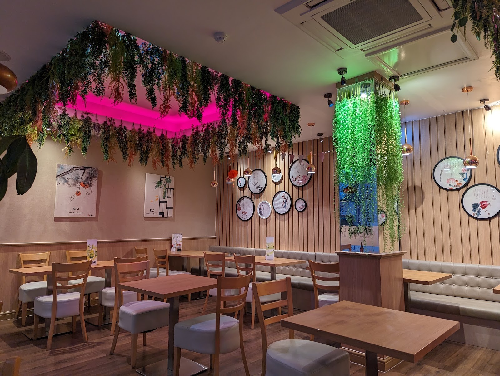 RuGa Bistro: the place