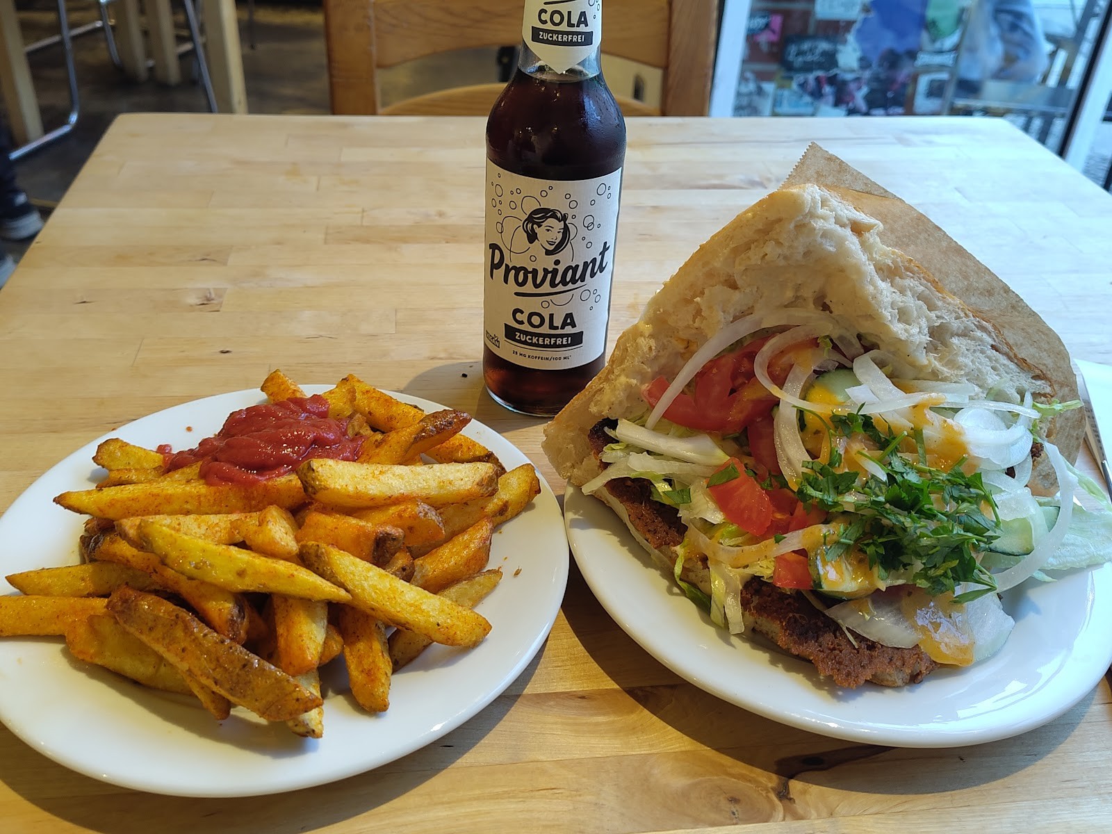 Vöner: food & drinks