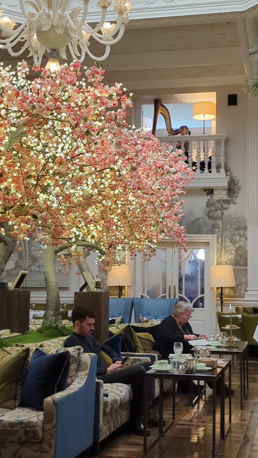 Palm Court: the place