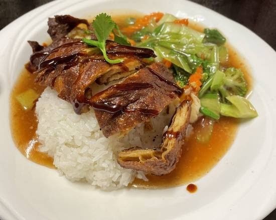 Sunflower Thai Vegan Restaurant: food & drinks