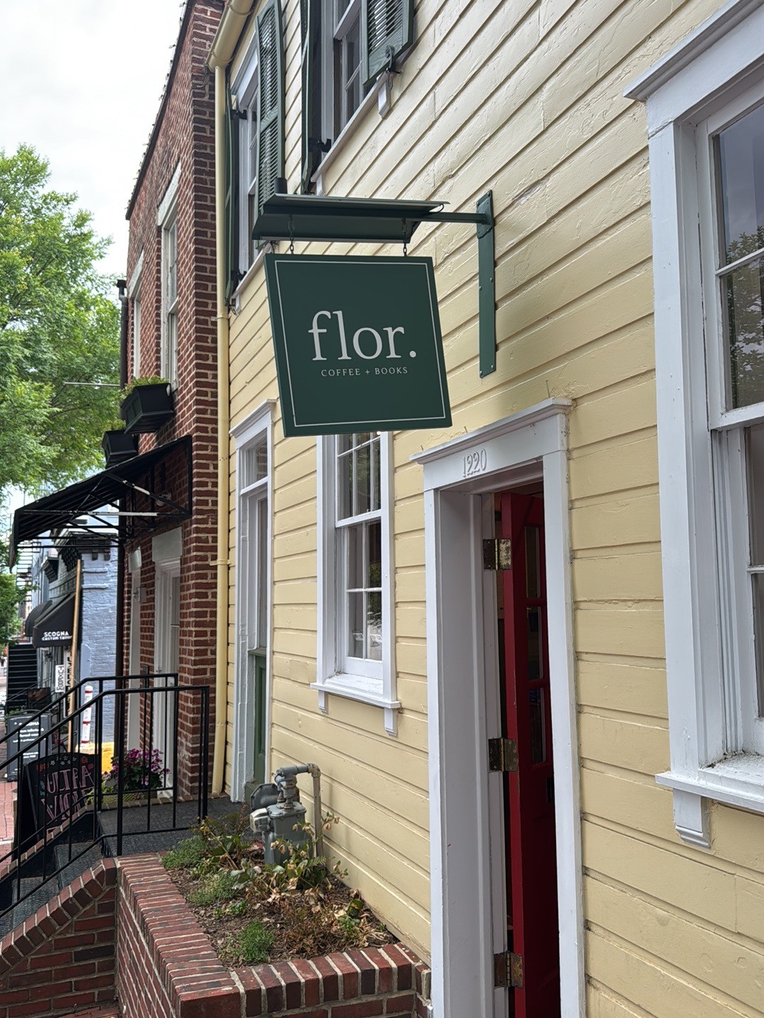 Flor Coffee + Books: the place
