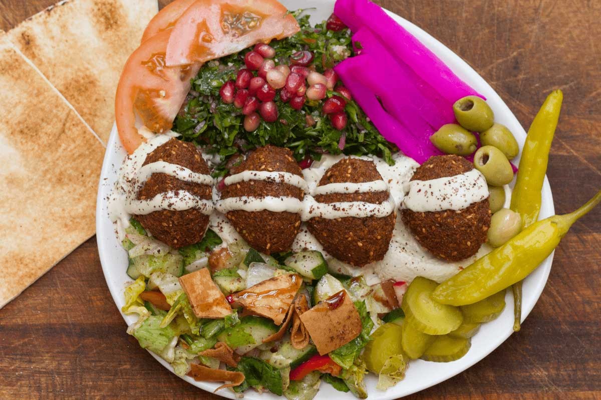 Falafel Zaki Zaki: food & drinks
