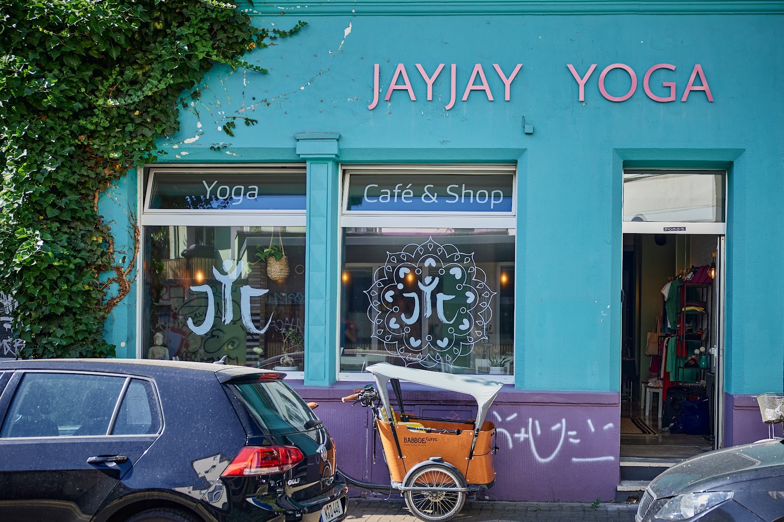 JayJay Yoga Studio Cafe & Shop: the place