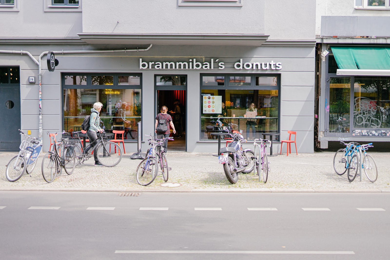 Brammibal's Donuts: the place