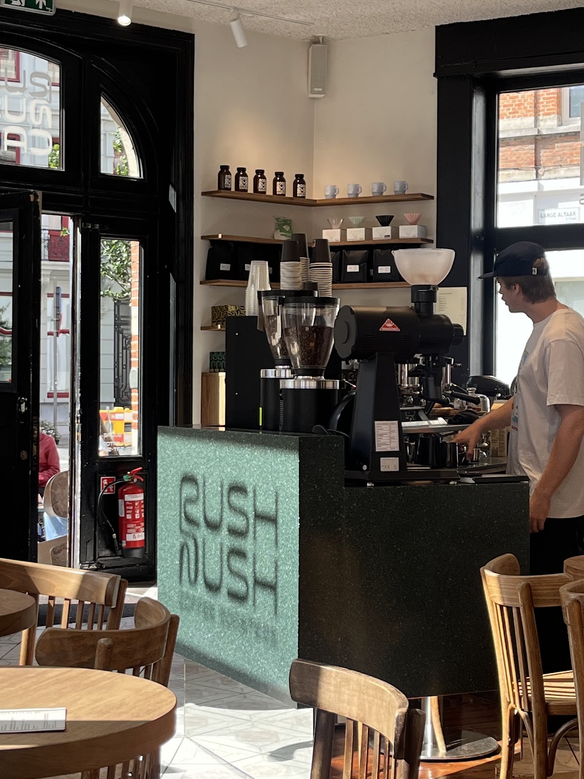 Rush Rush Coffee: the place