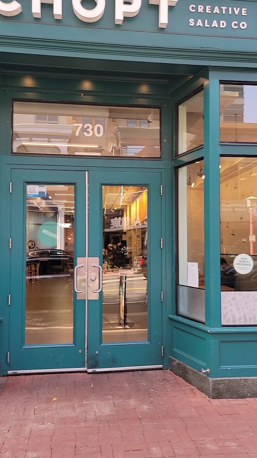 Chopt Creative Salad Co.: the place