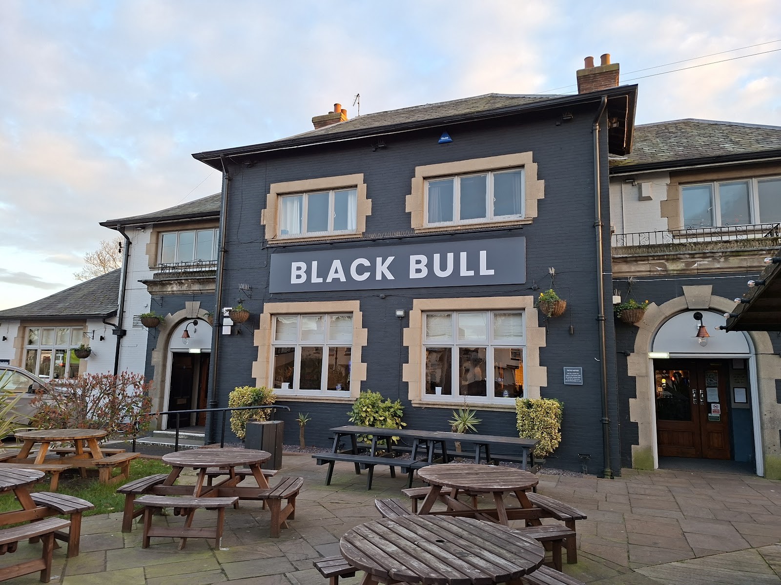 The Black Bull Hotel: the place