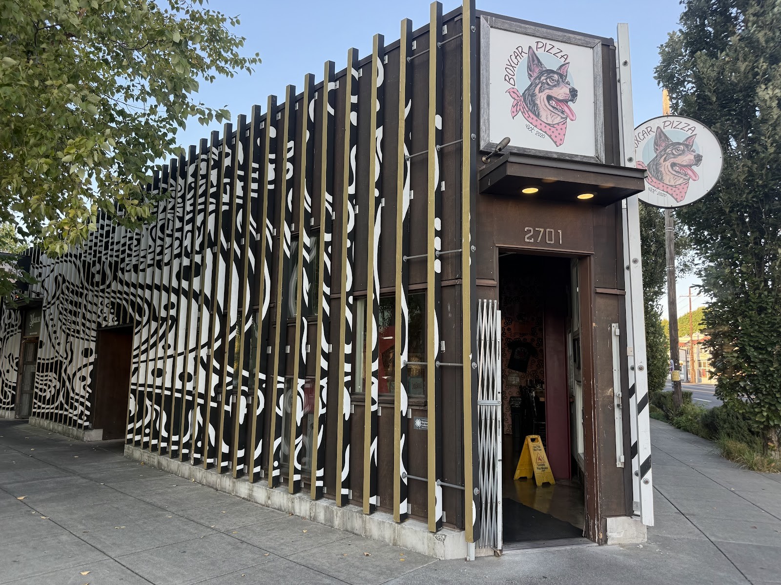Boxcar Pizza: the place