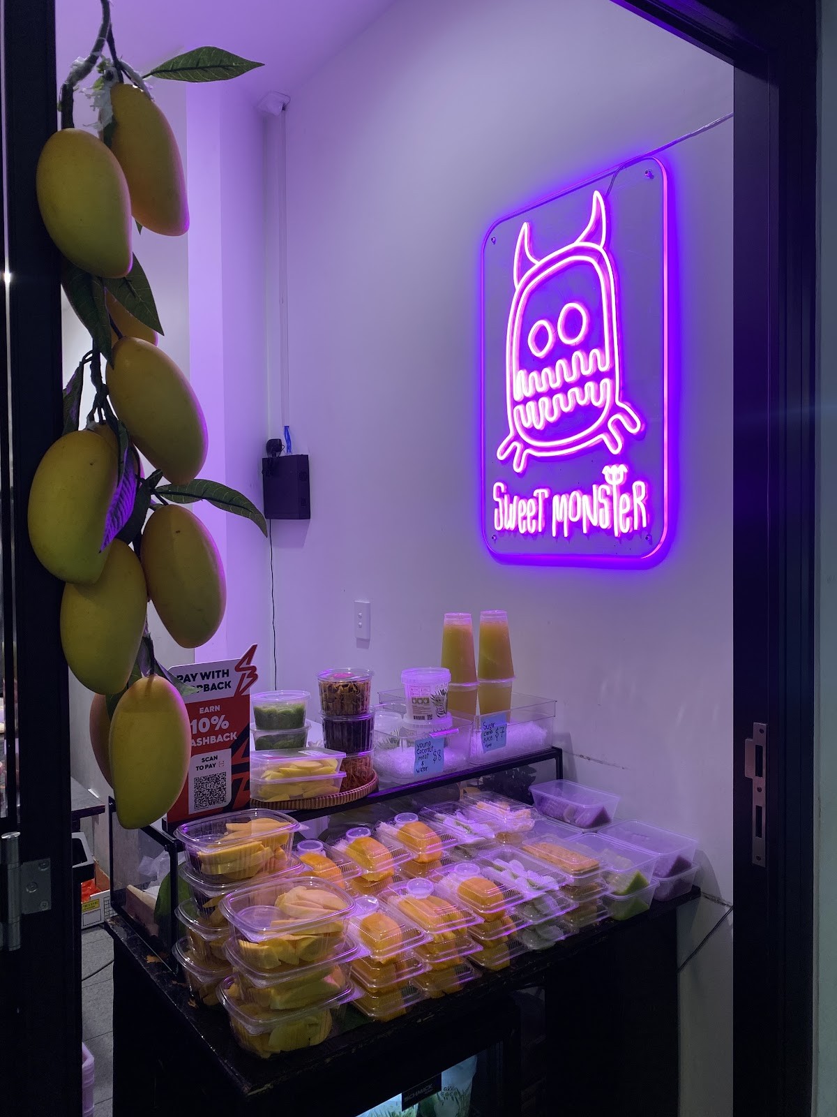 Sweet Monster: the place