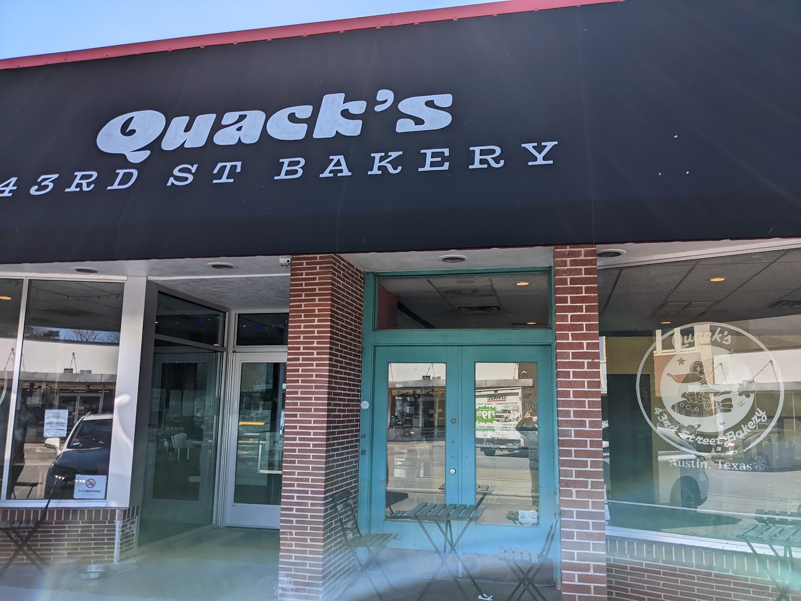 Quack's 43rd Street Bakery: the place