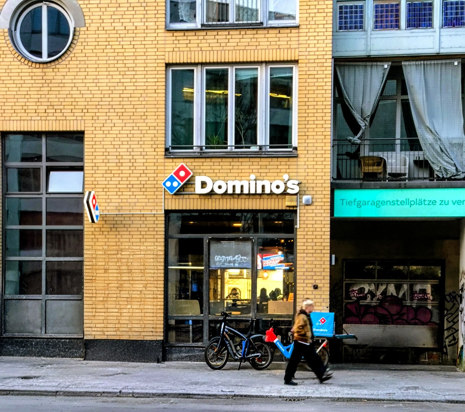 Domino's Pizza Berlin Kreuzberg Nord: the place