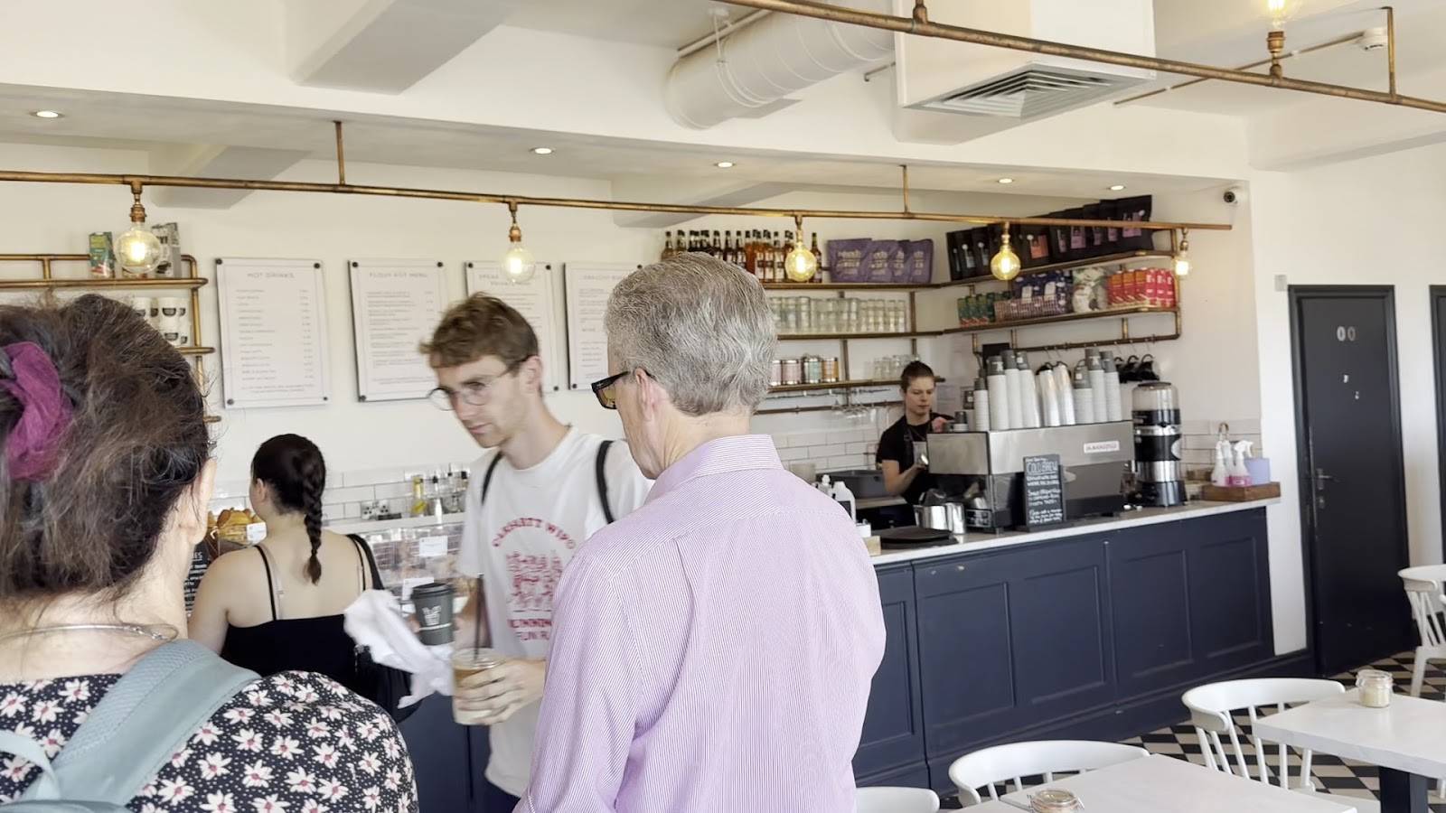 The Flour Pot Bakery - The Beach: the place