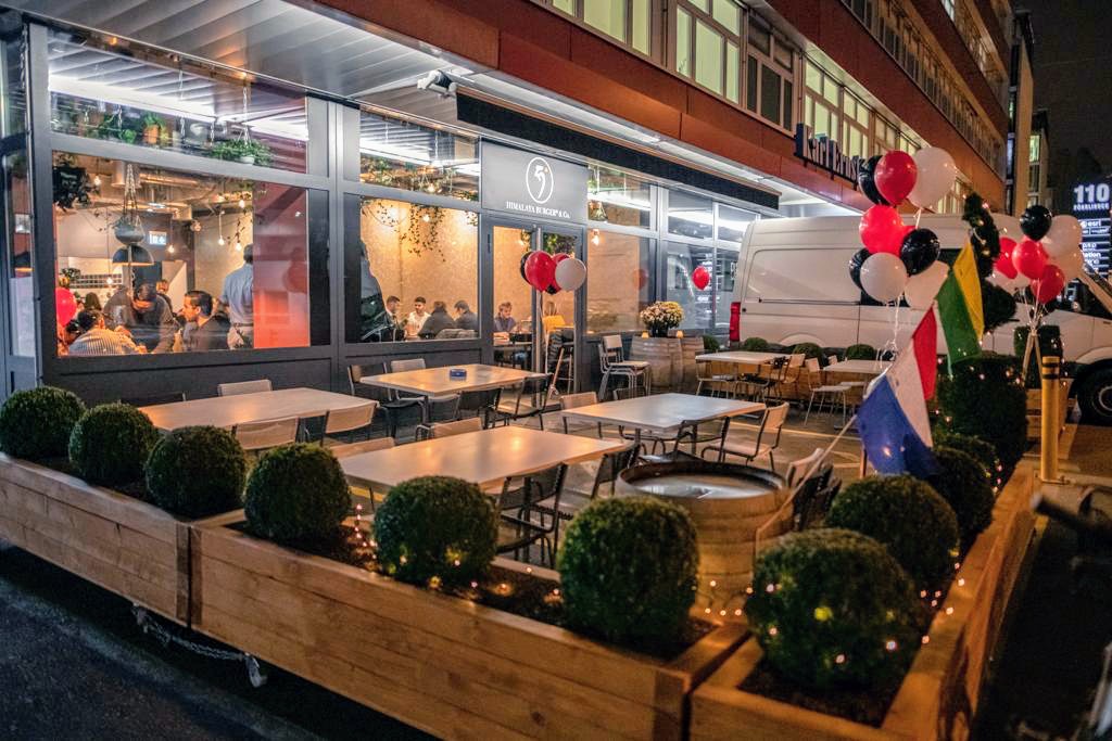 Himalaya Burger & Co.: the place