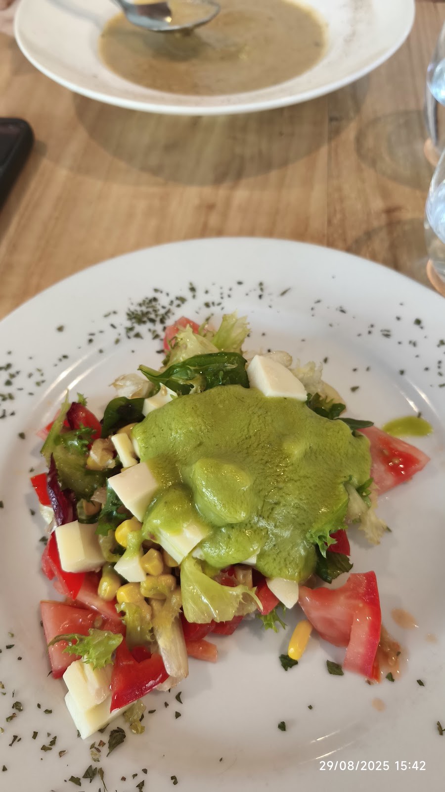 Alive: food & drinks