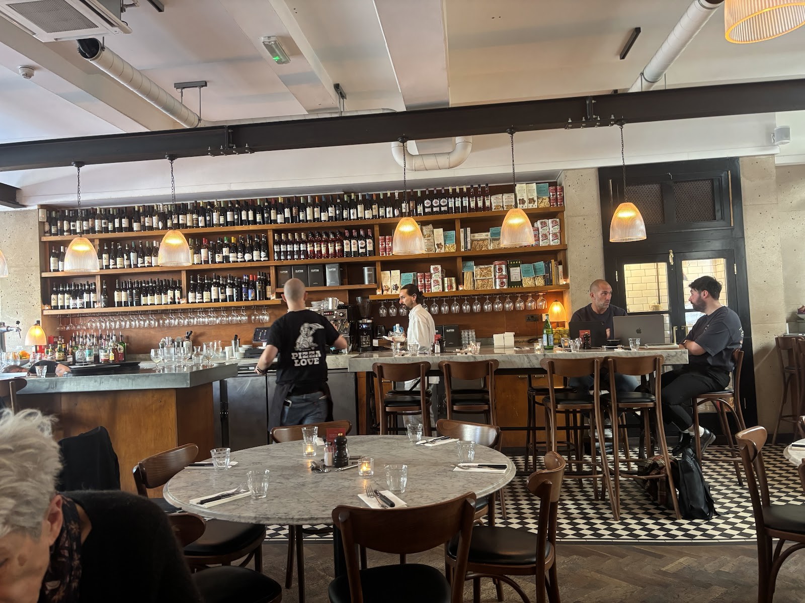 Bosco Pizzeria: the place