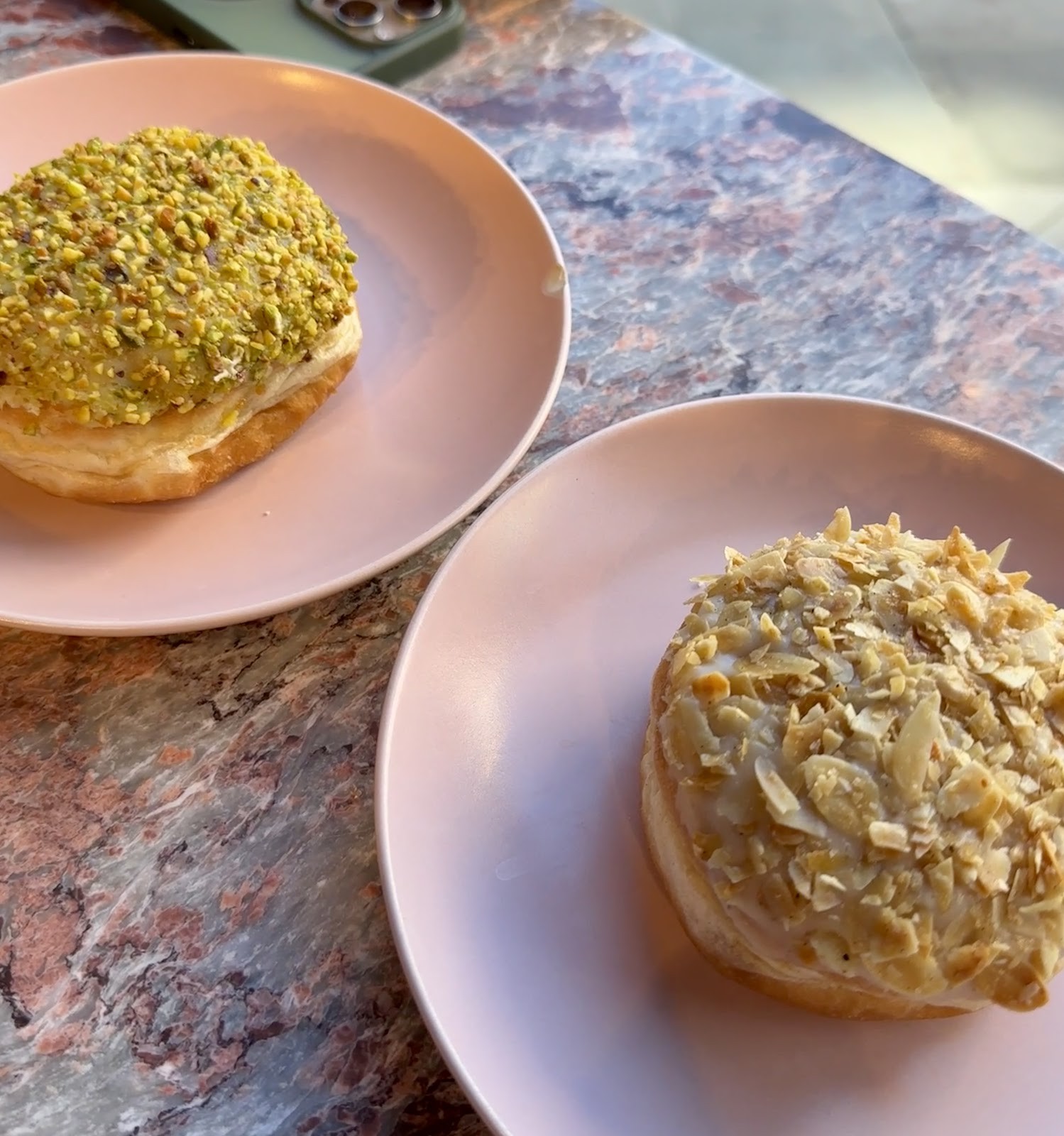 Brammibal's Donuts: food & drinks