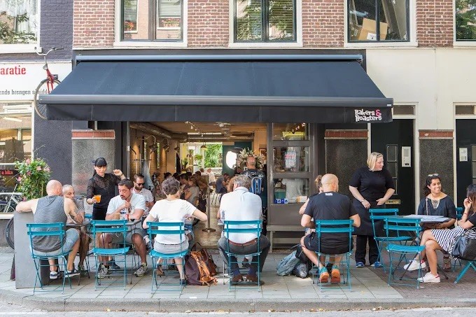 Bakers & Roasters: the place