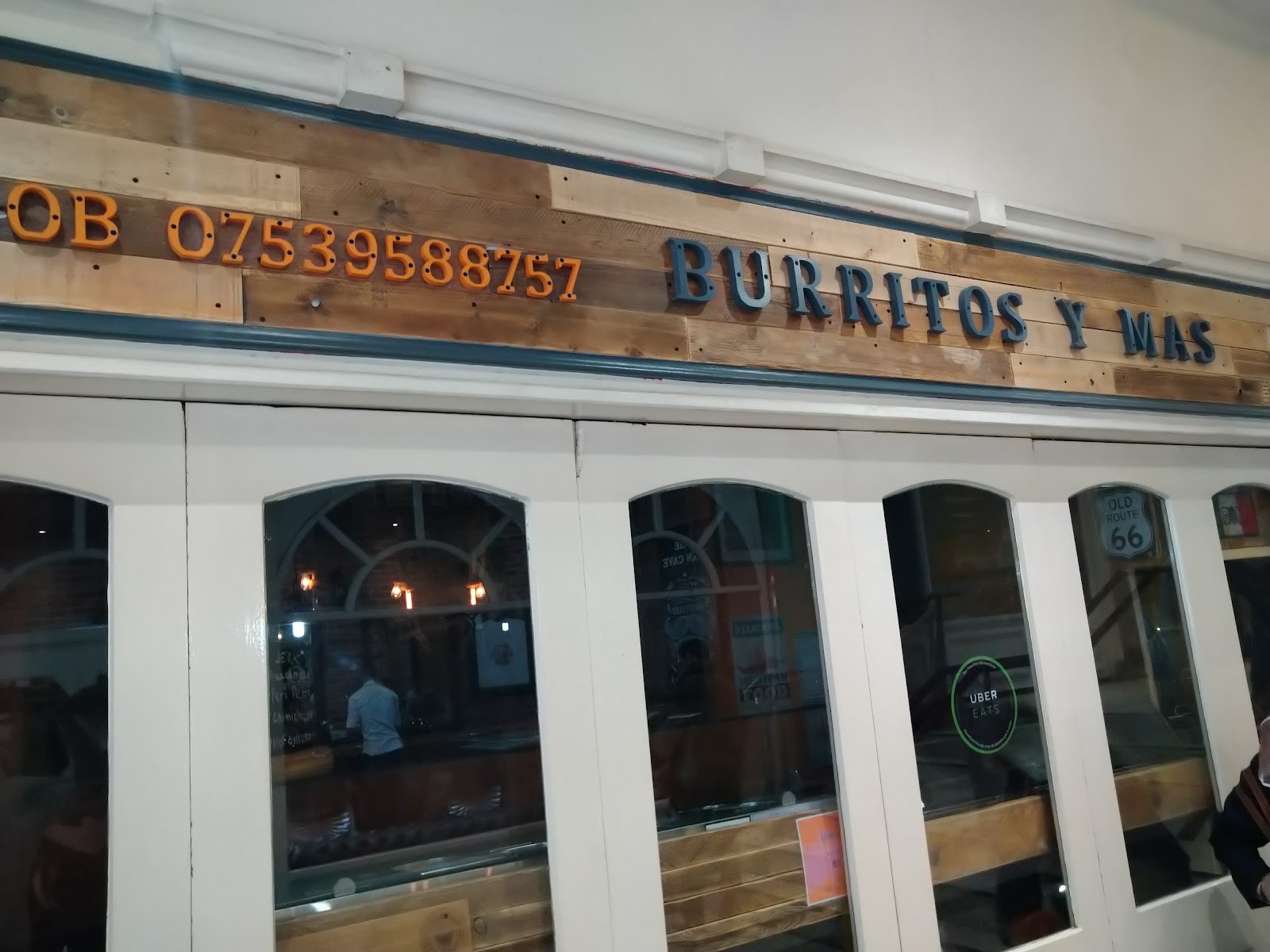 Burritos Y Mas: the place