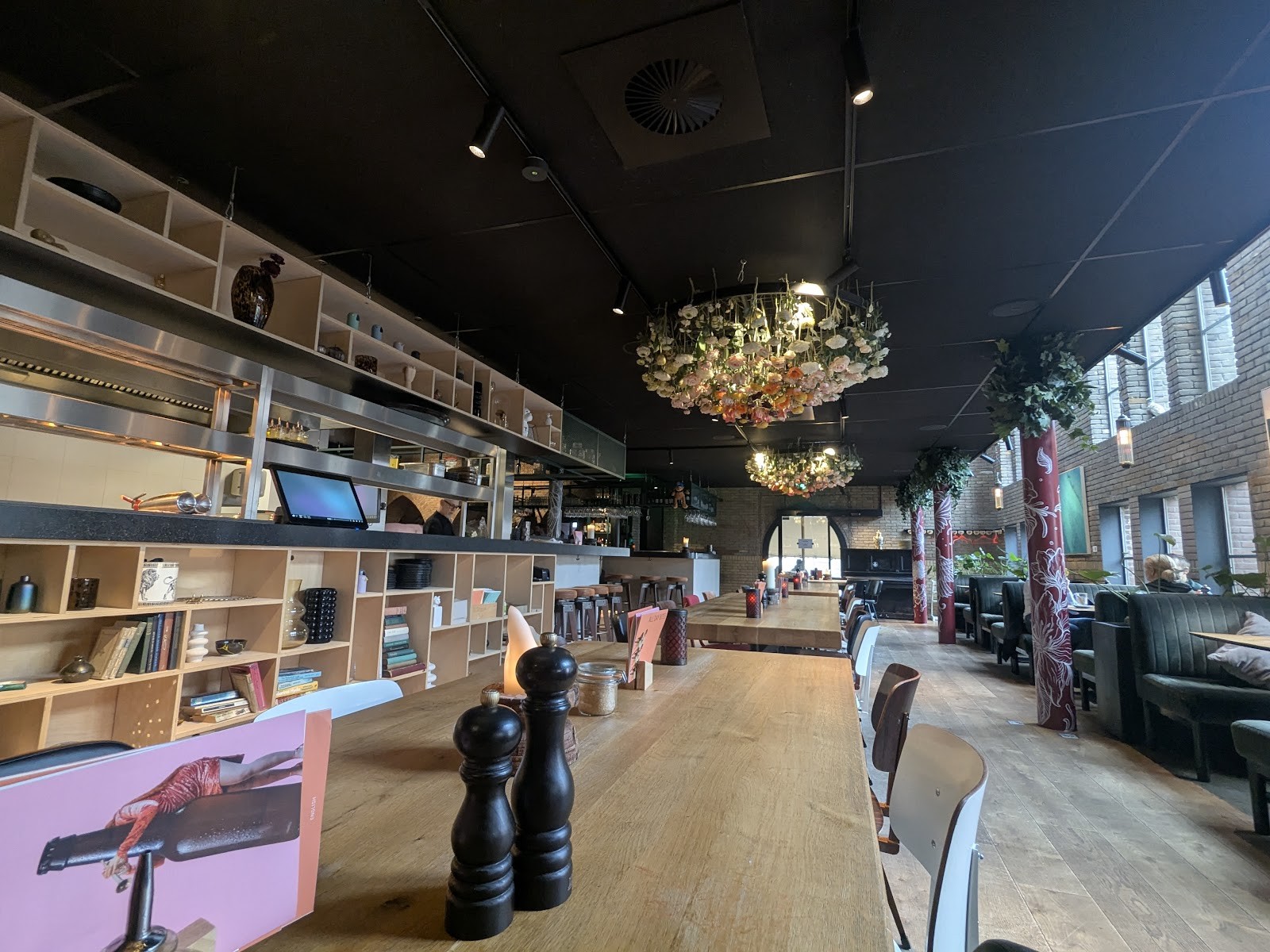 Bunk Restaurant Amsterdam: the place