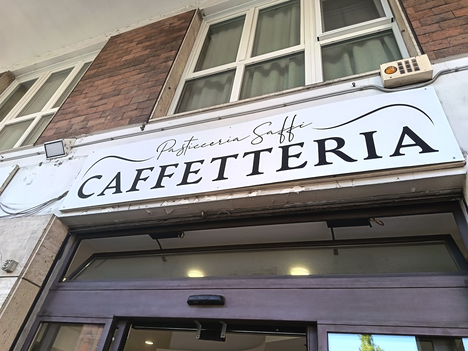 Pasticceria Saffi: the place