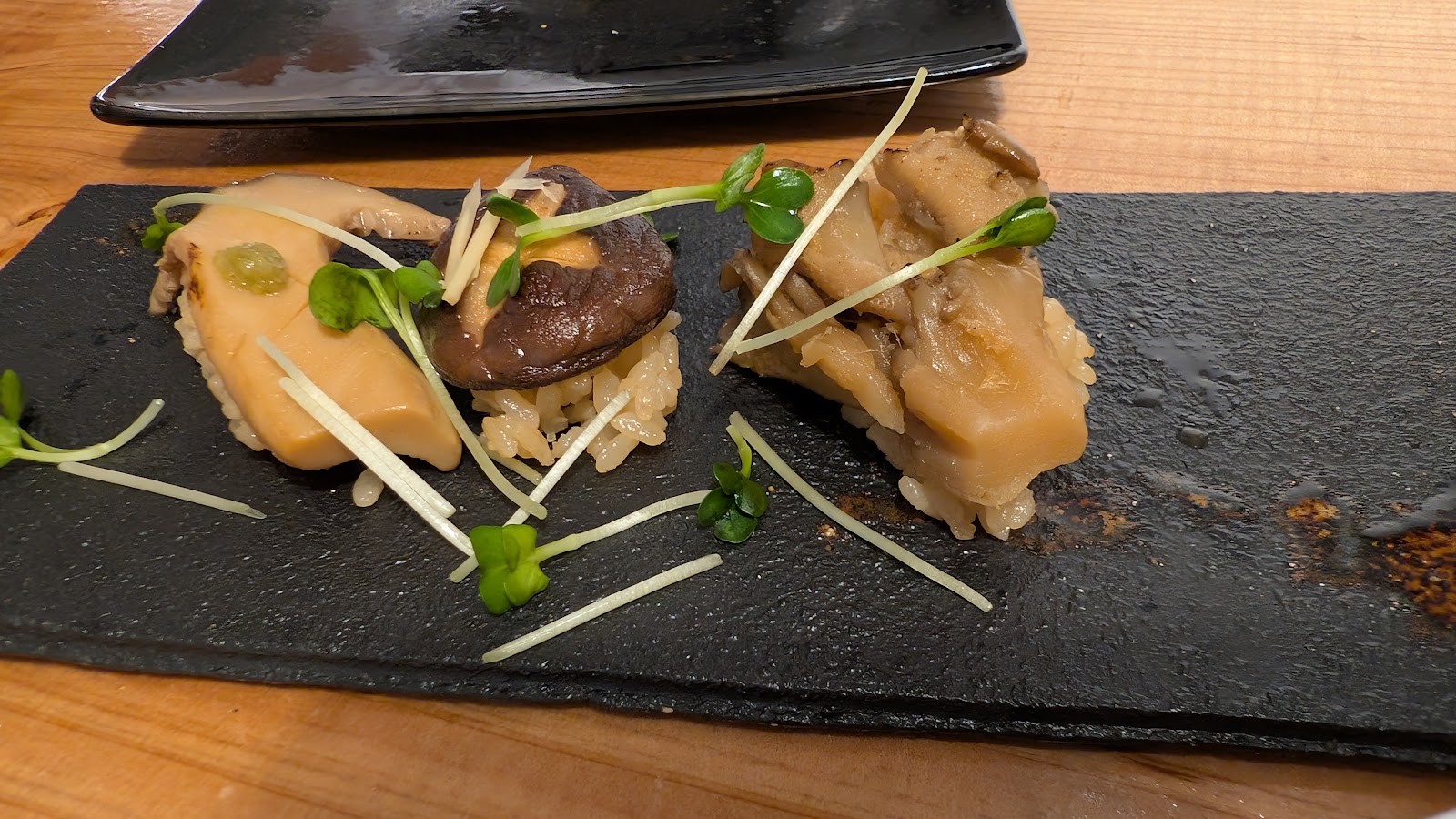 Vegan Sushi BABYLON | 寿司バビロン|: food & drinks