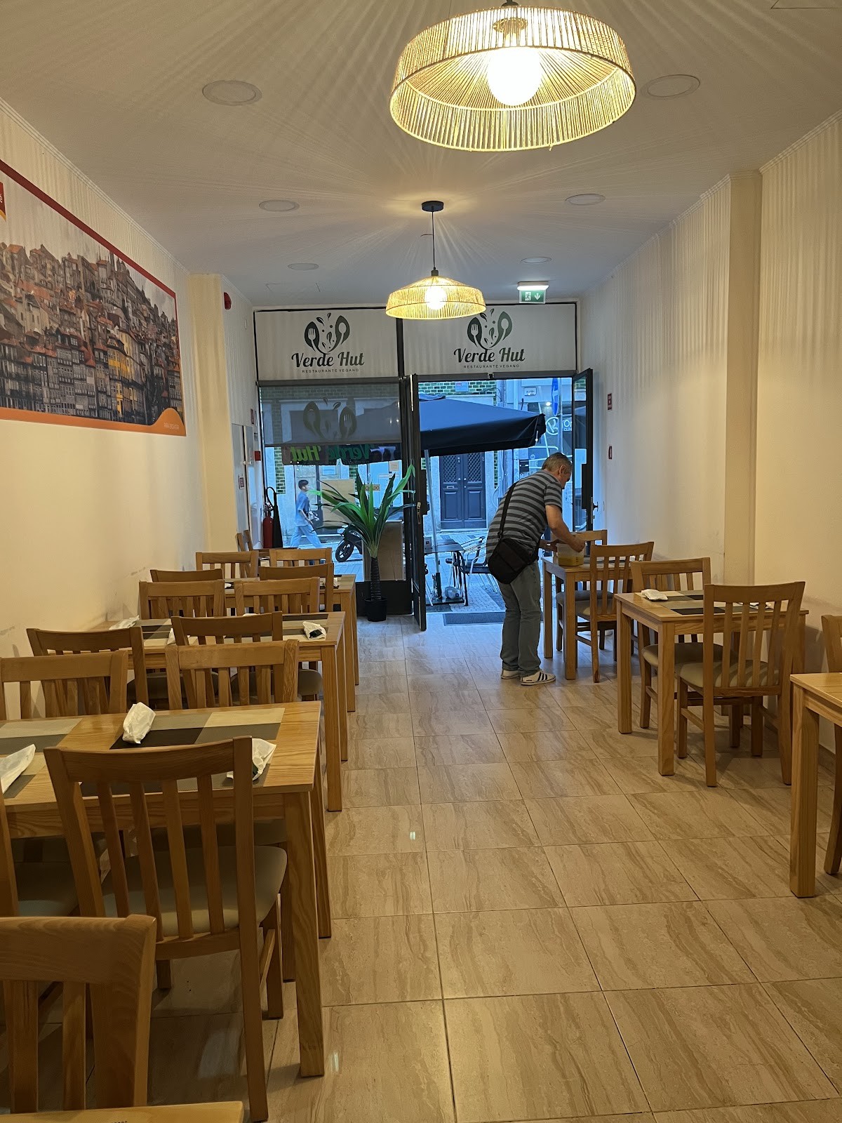 Verde Hut Restaurante Vegano: the place